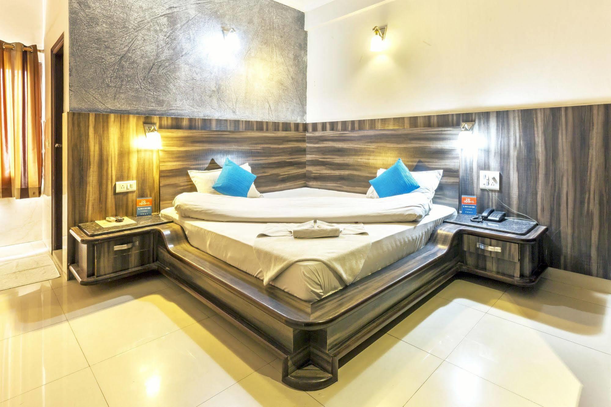 Zo Mi Road Hotel