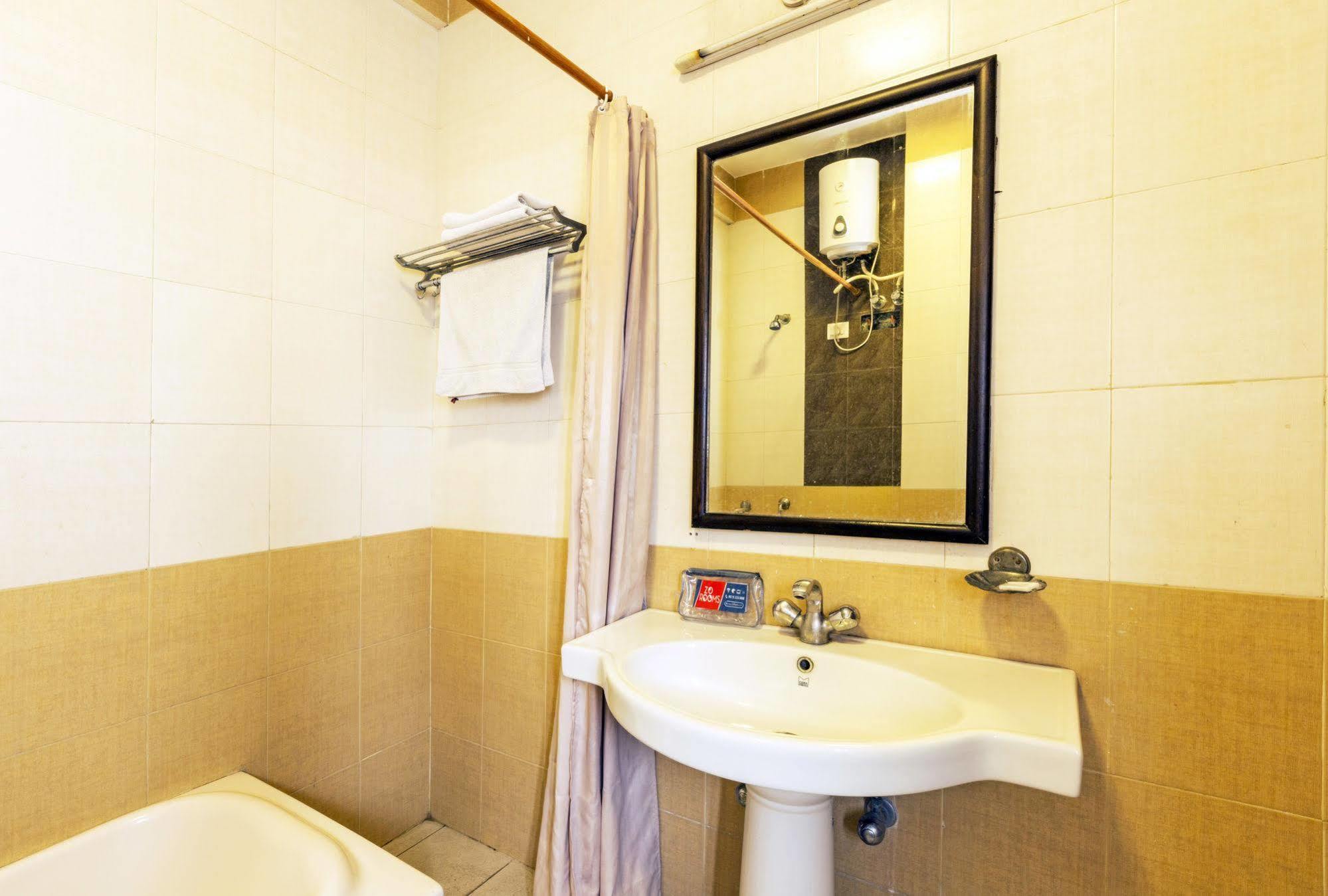 Zo Mi Road Hotel Jaipur